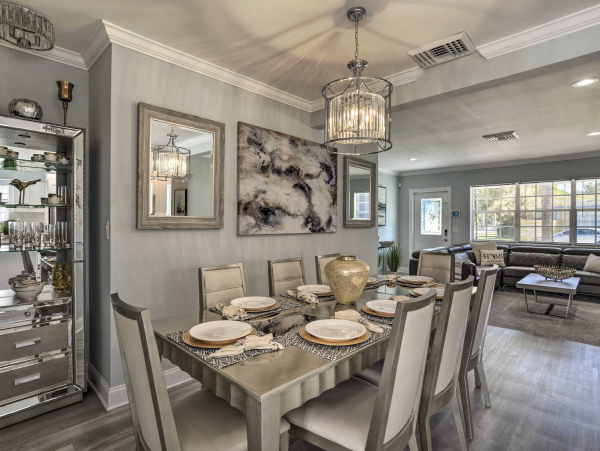 Charming Pool Vacation Home Sleeps 8 Guests