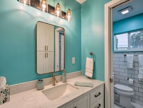 Charming West Palm Beach Condo with 2 Bedrooms Steps to the Beach