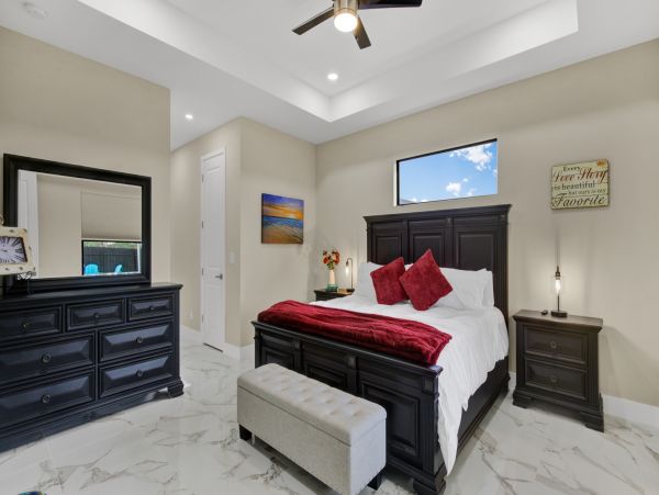 Beautiful 4 Bedroom Home with Private Pool in Cape Coral