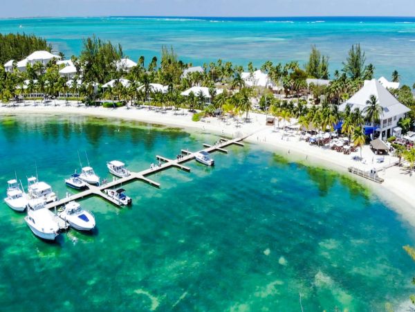 Cayman Islands 2 Br Beachfront Vacation Condo in Scenic Cayman Kai
