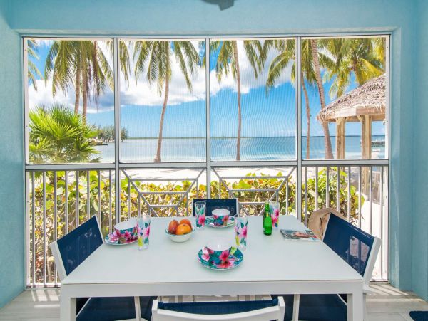 Cayman Islands 2 Br Beachfront Vacation Condo in Scenic Cayman Kai