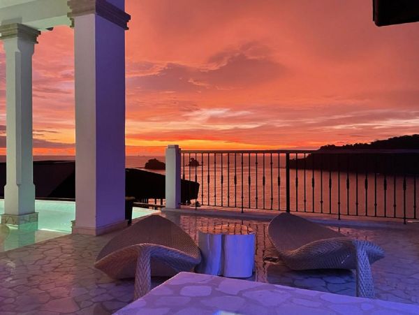Amazing Views 5 Bedroom Villa in Las Catalinas