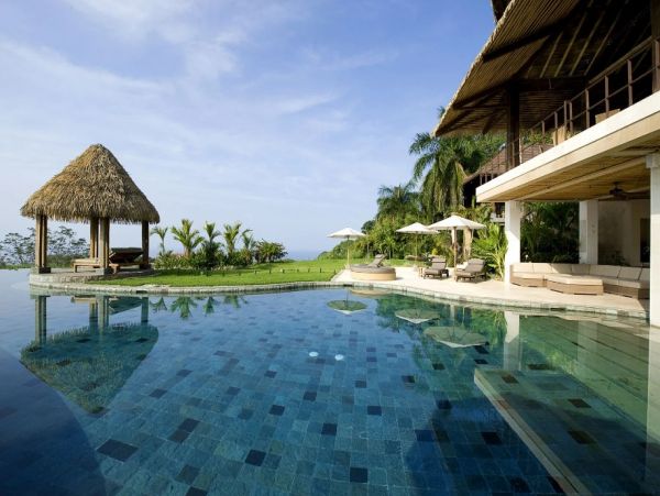 Puntarenas Luxury Villa with Six Bedroom
