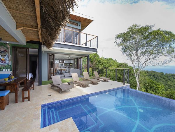 Gorgeous 4 Bedroom Home in Jaco with Ocean & Mountain Views