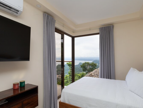Gorgeous 4 Bedroom Home in Jaco with Ocean & Mountain Views