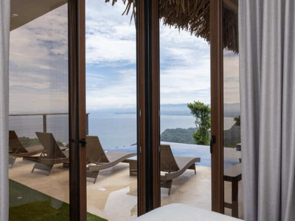Gorgeous 4 Bedroom Home in Jaco with Ocean & Mountain Views