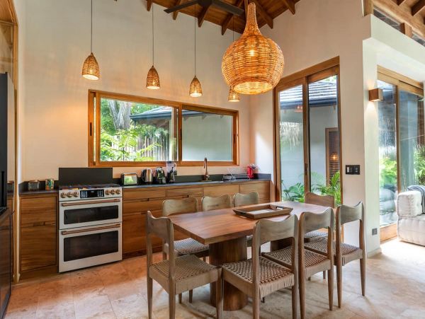 Playa Santa Teresa 7 Bedroom Beachfront Villa
