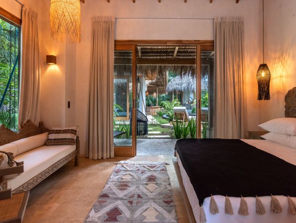 Playa Santa Teresa 7 Bedroom Beachfront Villa