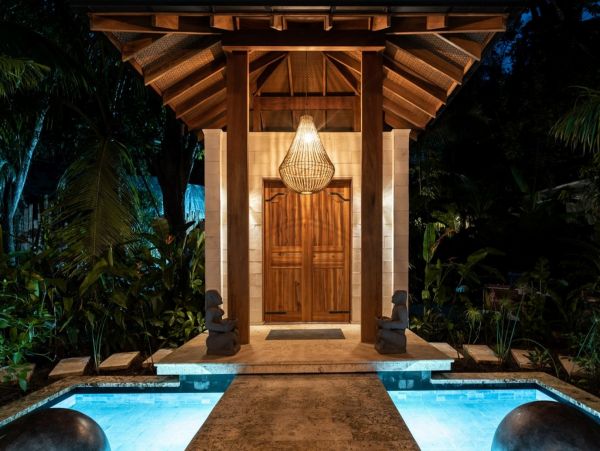 Playa Santa Teresa 7 Bedroom Beachfront Villa