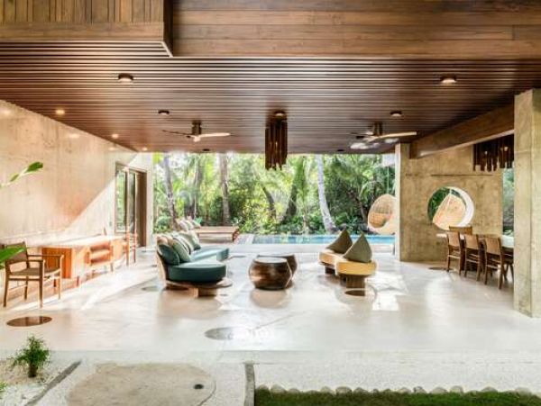 Tropical 4 Bedroom House with Private Pool