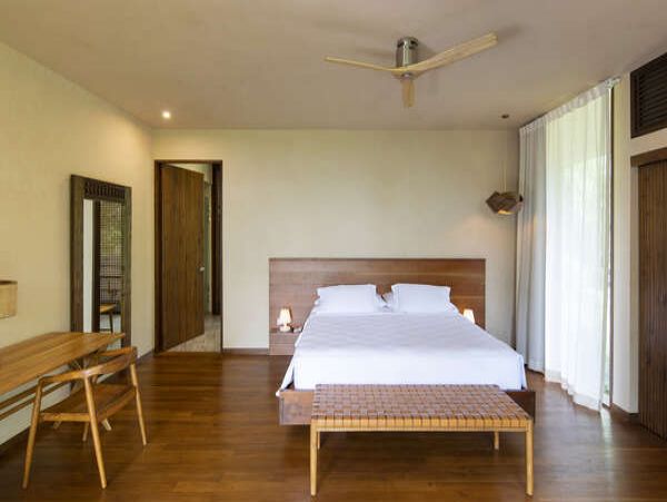Tropical 4 Bedroom House with Private Pool
