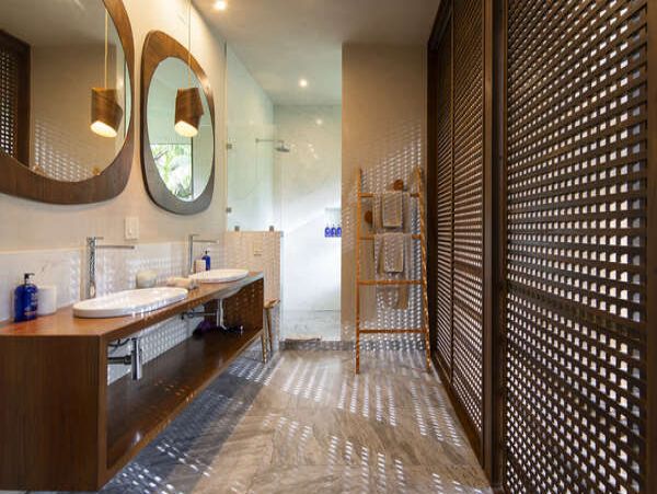 Tropical 4 Bedroom House with Private Pool