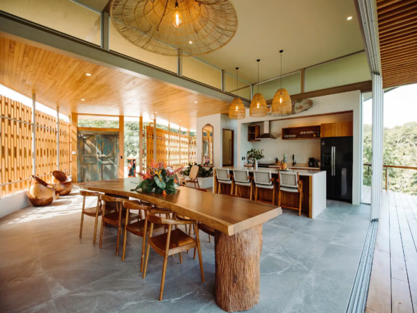 Luxury 4 Bedroom Villa in Playa Santa Teresa