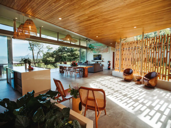 Luxury 4 Bedroom Villa in Playa Santa Teresa