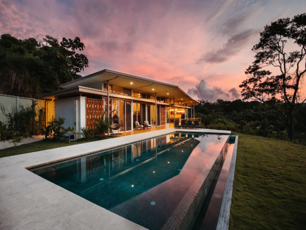 Luxury 4 Bedroom Villa in Playa Santa Teresa