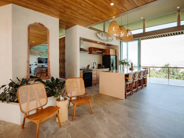 Luxury 4 Bedroom Villa in Playa Santa Teresa