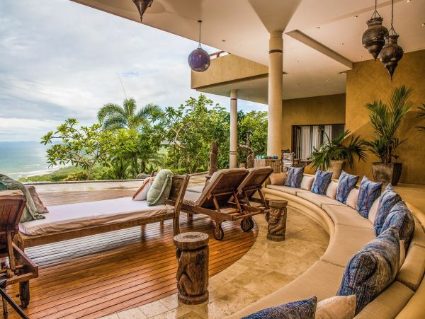 Luxury Two Spectacular Villas with 7 Bedrooms & Private Heliport