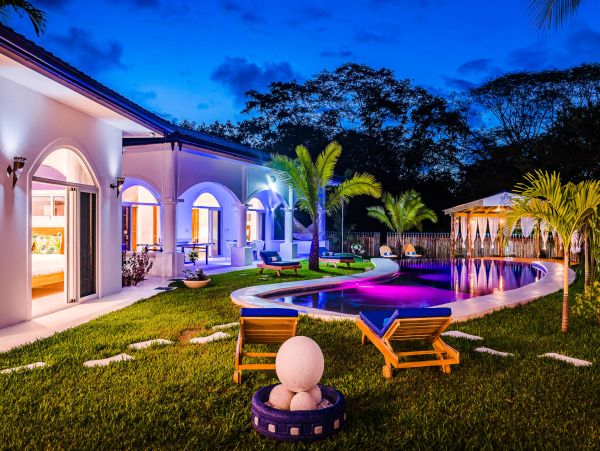 Gorgeous Vacation Villa in Tamarindo Close to Beach