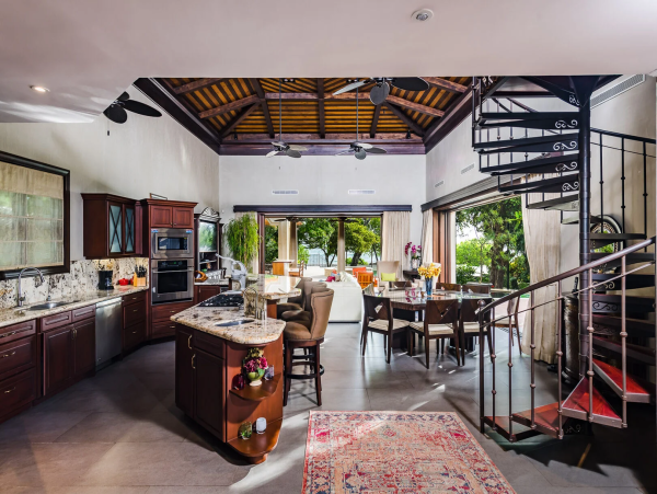 Tamarindo Beachfront Luxury with Infinity Pool & Unmatched Views