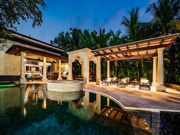 Tamarindo Beachfront Luxury with Infinity Pool & Unmatched Views