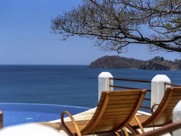 Oceanfront Playa Flamingo Vacation Home Five Bedroom