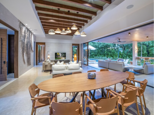 Luxury Stroll to Beach Hacienda Pinilla