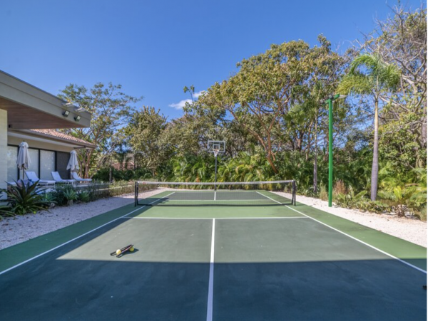 Luxury Stroll to Beach Hacienda Pinilla