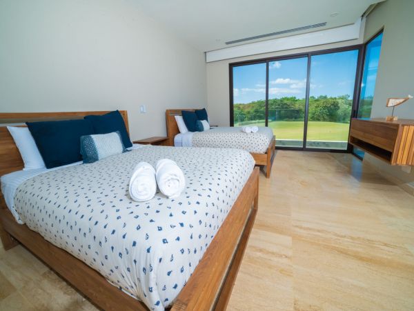 Four Bedroom Posh Vacation Residence in Playa Avellana