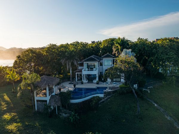 Luxury Playa Langosta Vacation Home Seven Bedroom