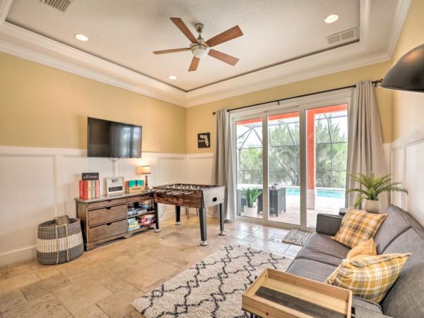 Seven Bedroom Walk to Beach Vacation Pool Home in Palm Coast