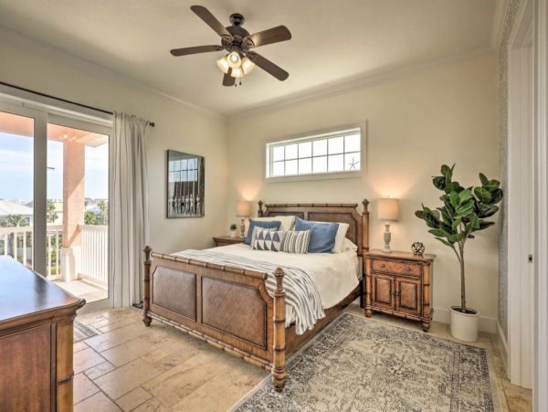 Seven Bedroom Walk to Beach Vacation Pool Home in Palm Coast