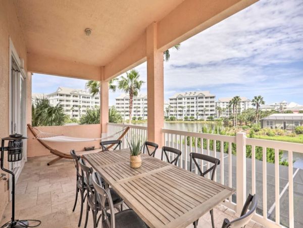 Seven Bedroom Walk to Beach Vacation Pool Home in Palm Coast