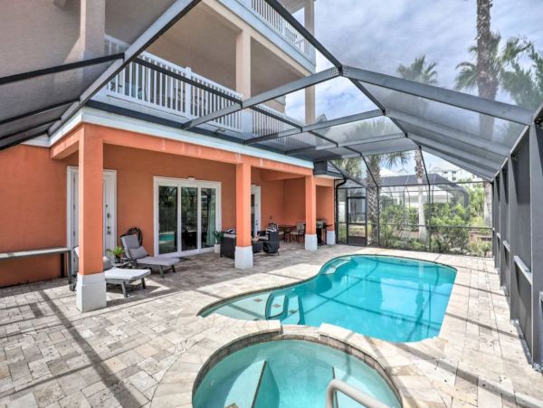 Seven Bedroom Walk to Beach Vacation Pool Home in Palm Coast