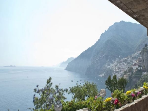 Oceanfront Positano Vacation Pool Home Six Bedroom