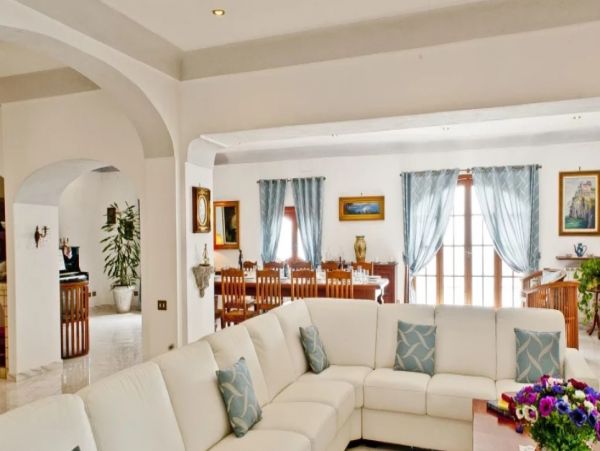 Oceanfront Positano Vacation Pool Home Six Bedroom