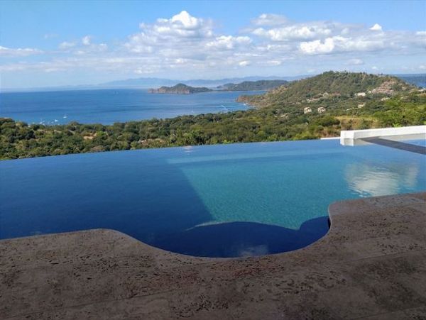 Playa Hermosa Vacation Home Two Bedroom Walk to Beach