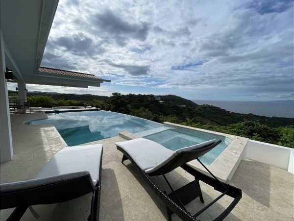 Playa Hermosa Vacation Home Two Bedroom Walk to Beach