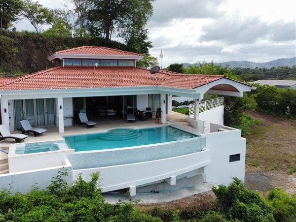 Playa Hermosa Vacation Home Two Bedroom Walk to Beach