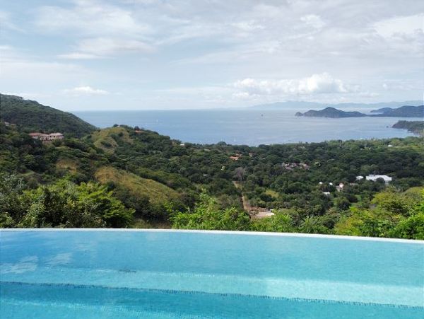 Playa Hermosa Vacation Home Two Bedroom Walk to Beach