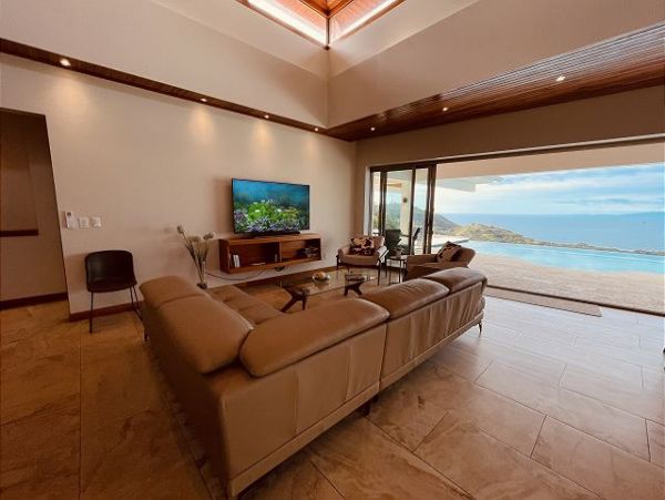 Playa Hermosa Vacation Home Two Bedroom Walk to Beach