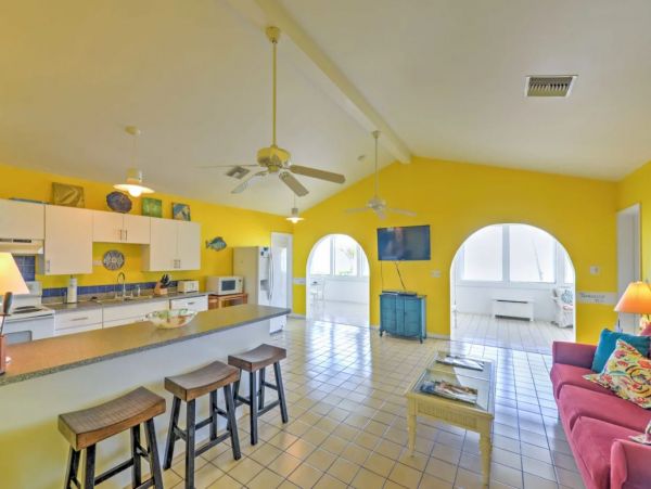 Grand Cayman Beach Cottage Private Beach Sleeps 10
