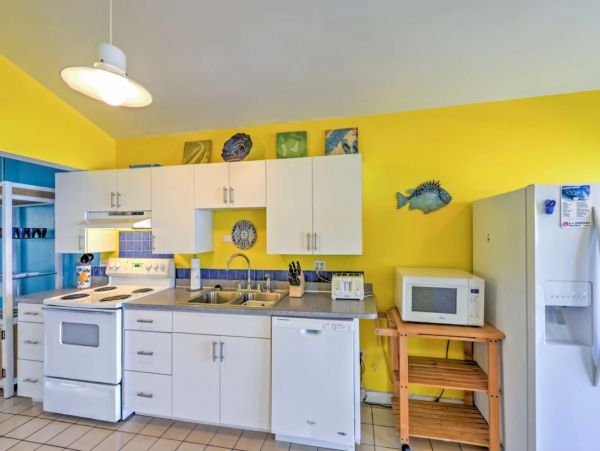 Grand Cayman Beach Cottage Private Beach Sleeps 10