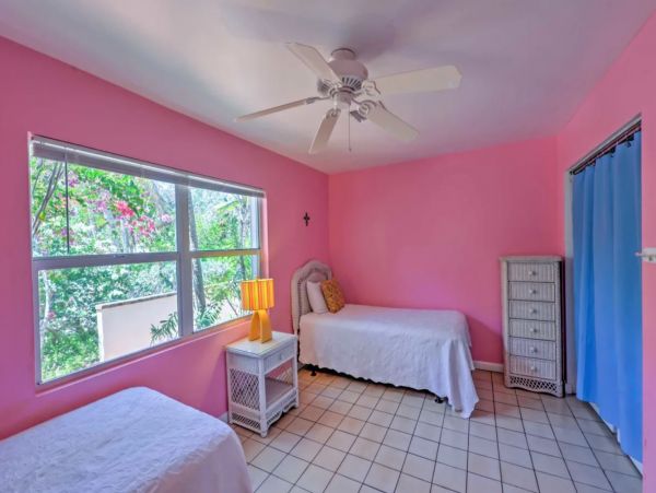 Grand Cayman Beach Cottage Private Beach Sleeps 10