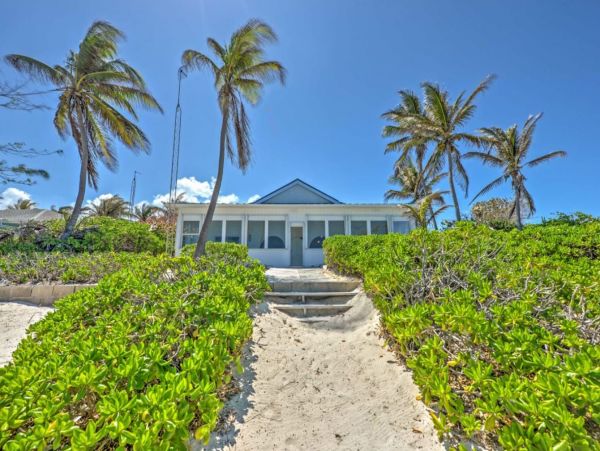 Grand Cayman Beach Cottage Private Beach Sleeps 10