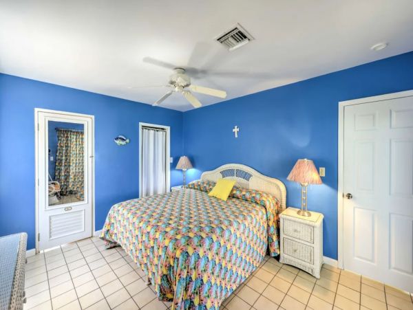 Grand Cayman Beach Cottage Private Beach Sleeps 10