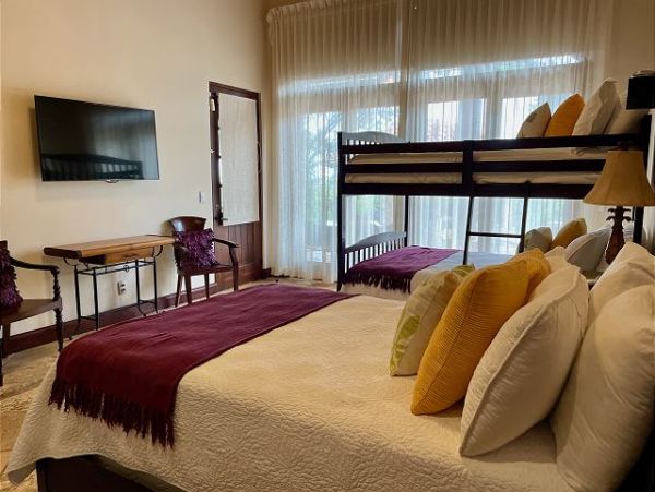 5 Bedroom Vacation Villa in Costa Rica with Private Pool