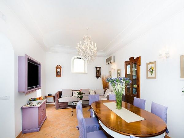 Luminous Villa with 5 Bedrooms & Amazing Views