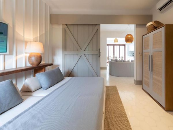 Elegant 3 Bedroom Vacation Rental with Pool