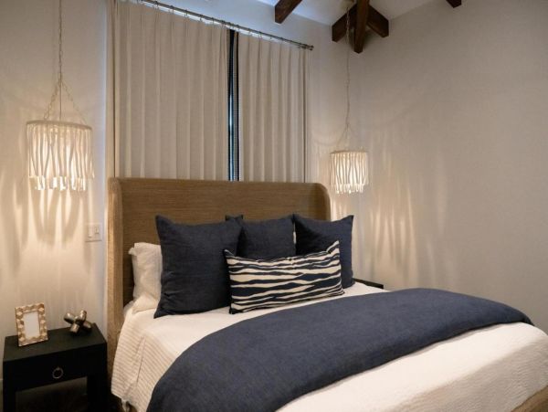 Beautiful 4 Bedroom Vacation Rental Sleeps 10