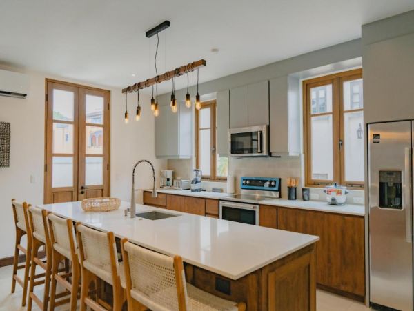 Four Bedroom Home with Ocean Views